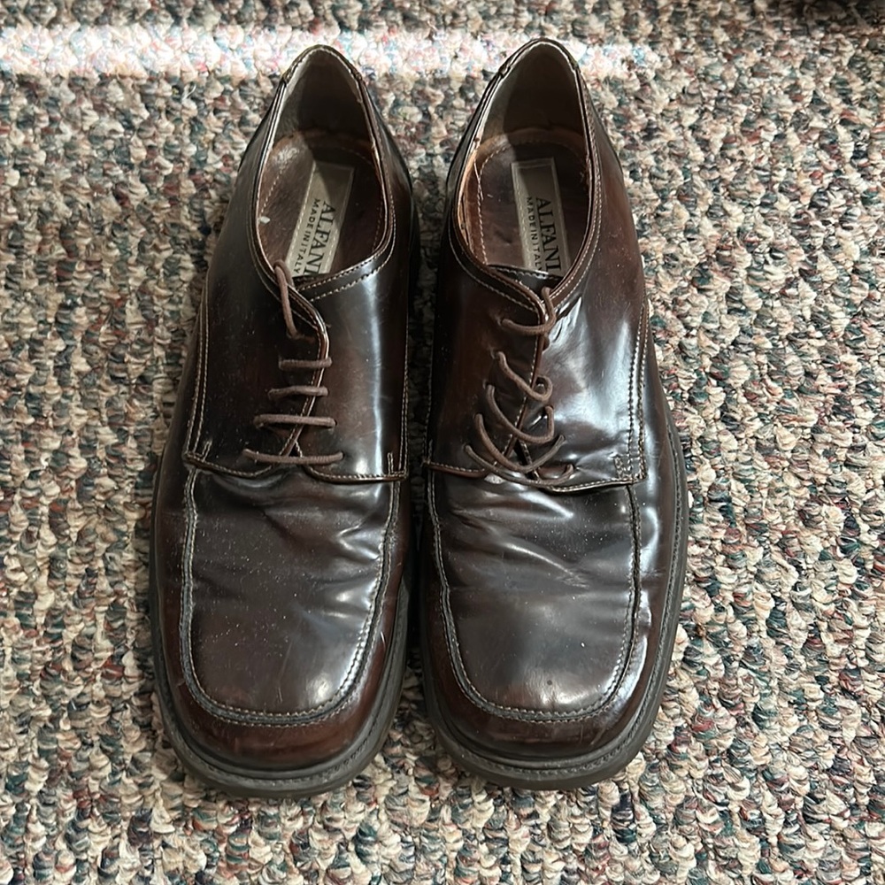 ALFANI Italian Leather Dress Shoes Men’s size 10